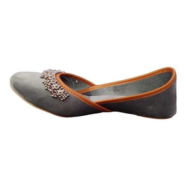 Revouge Jutti for Women Velvet Ethnic Handmade Punjabi Jutti - Image 3