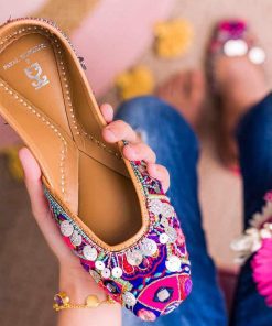 Bohemian Romance : Juttis - Payal Singhal X Fizzy Goblet
